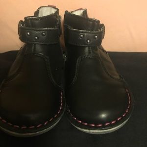 Stride rite  Toddler Mid Leather Boots